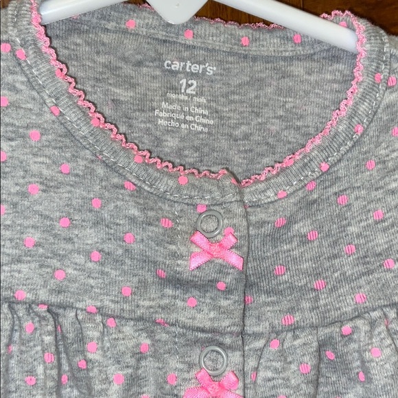 Carter’s romper - Picture 2 of 2
